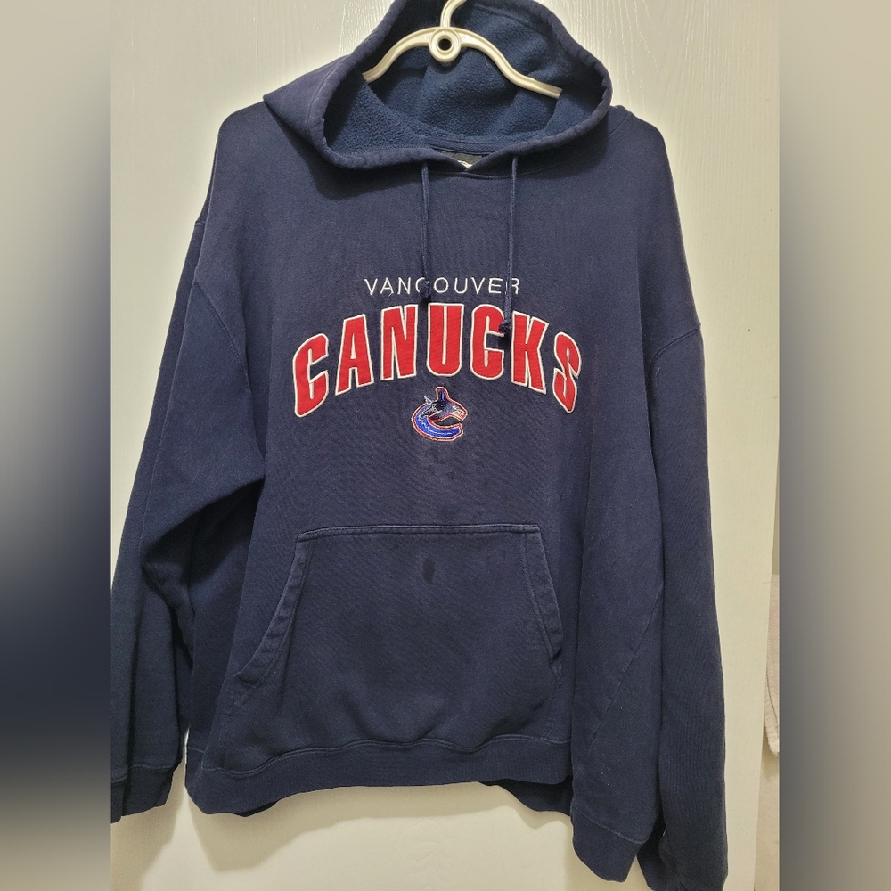 Mens Vancouver Canucks Hoodie